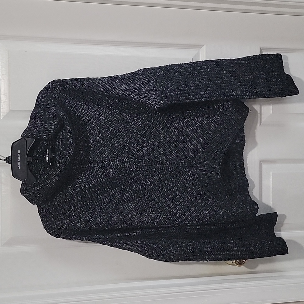 Express M gray sweater